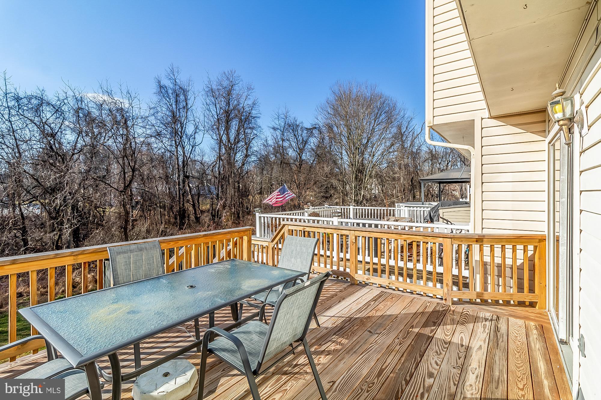 VILLAGE OF THOMAS RUN - Residential