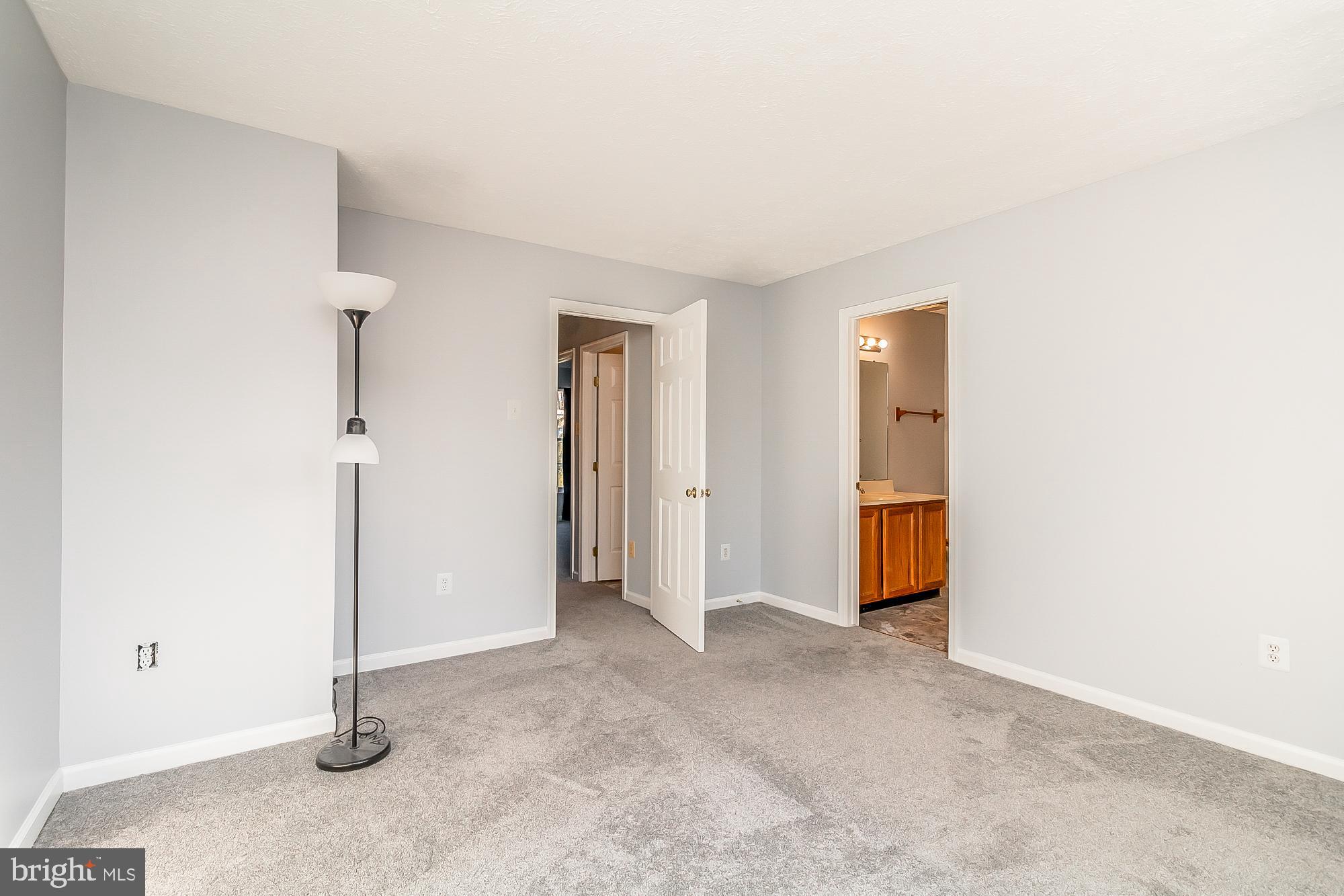 VILLAGE OF THOMAS RUN - Residential