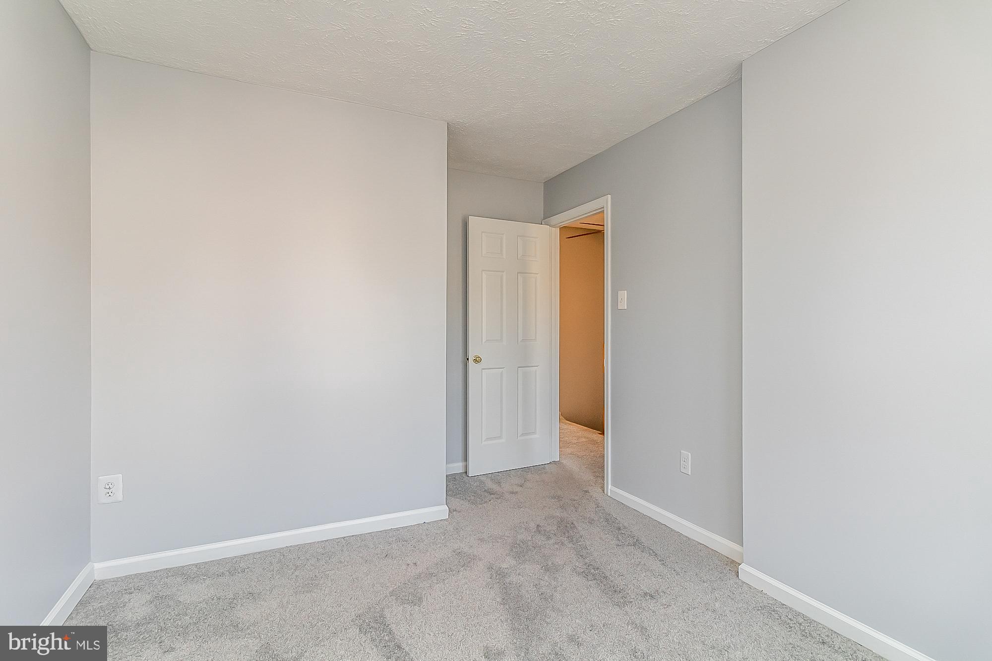 VILLAGE OF THOMAS RUN - Residential