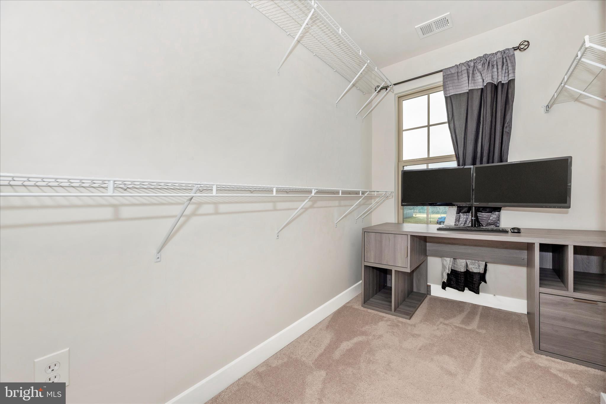 LAKE LINGANORE EAGLEHEAD - Residential