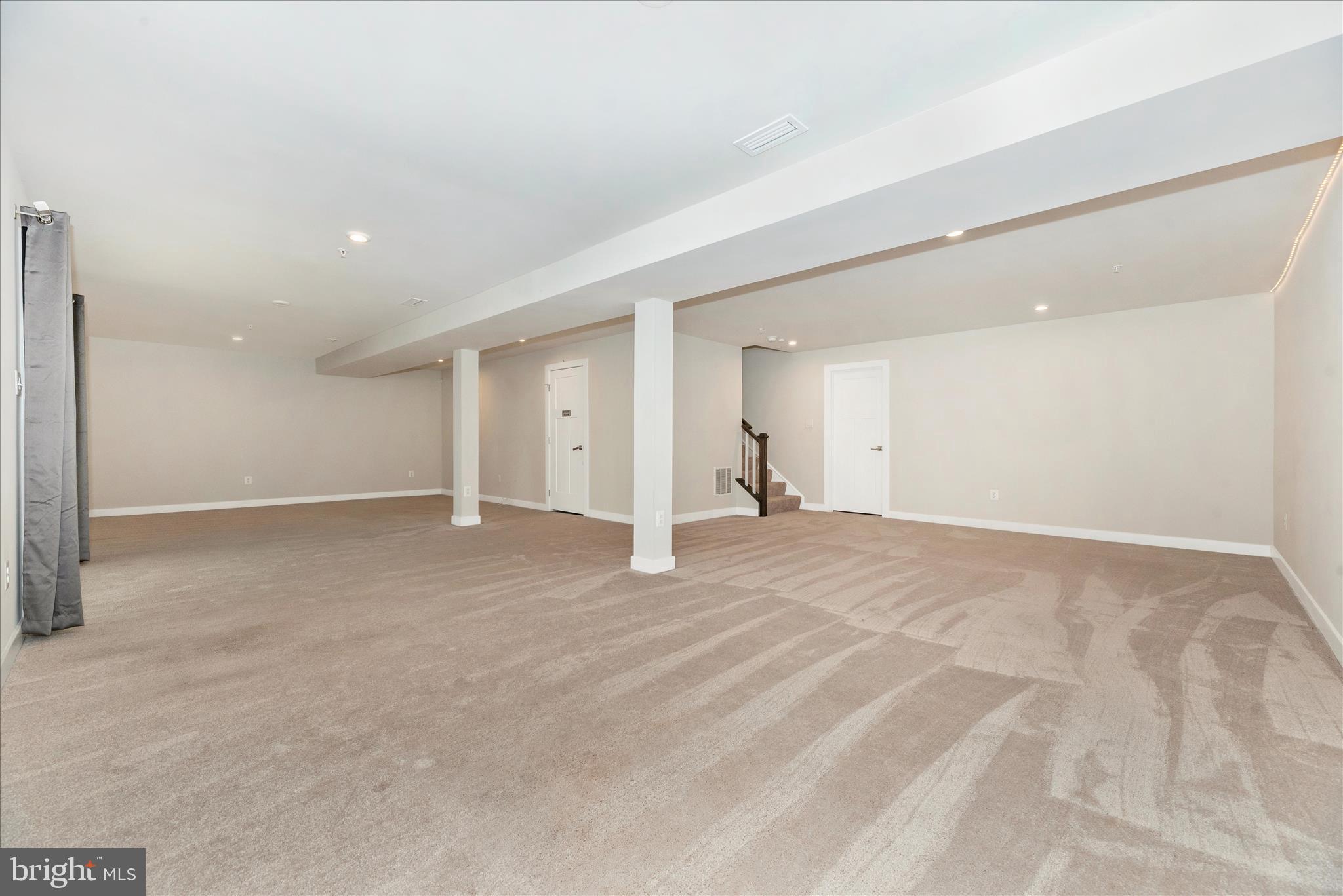 LAKE LINGANORE EAGLEHEAD - Residential