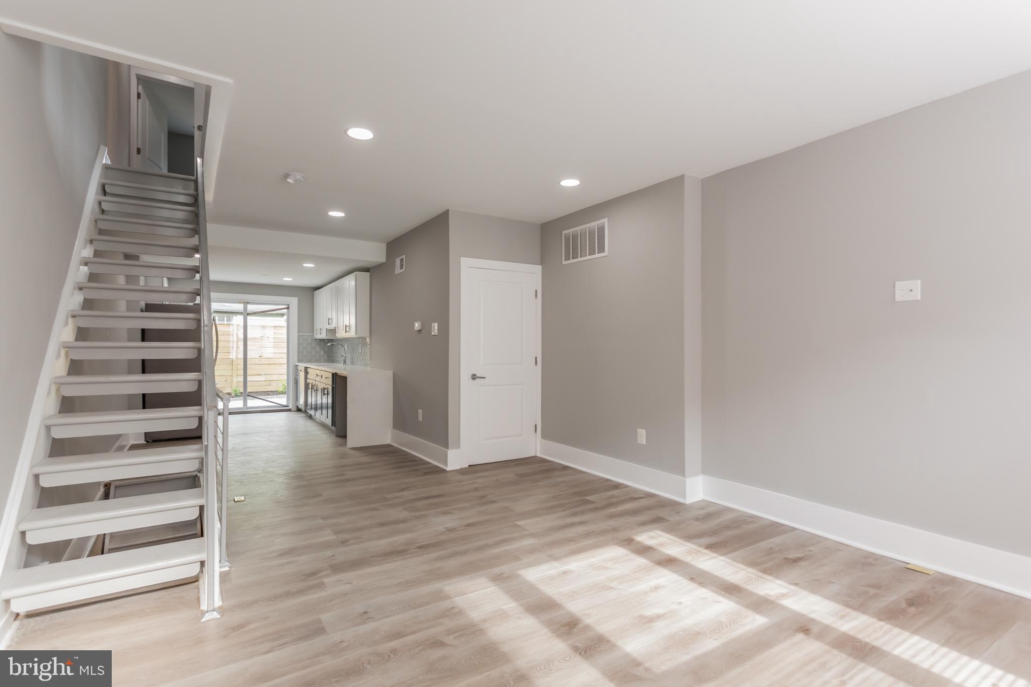 GRAYS FERRY - Residential Lease