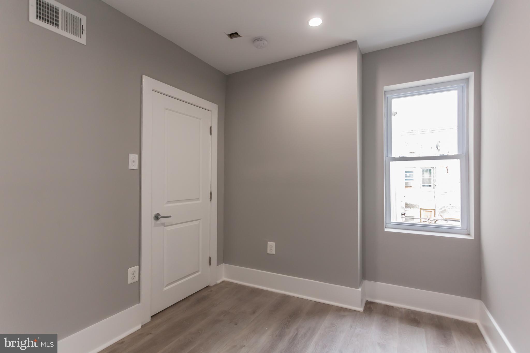 GRAYS FERRY - Residential Lease