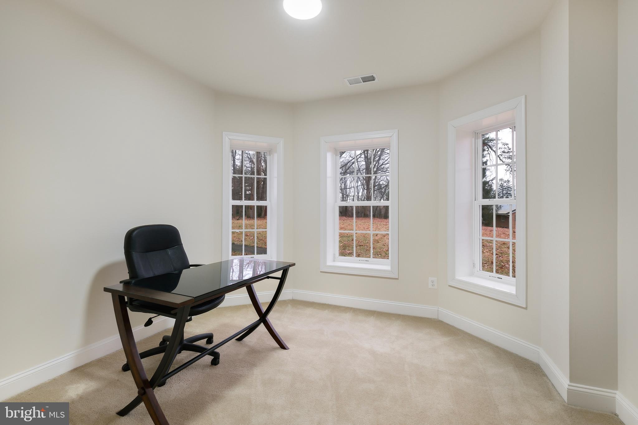 DARNESTOWN OUTSIDE - Residential