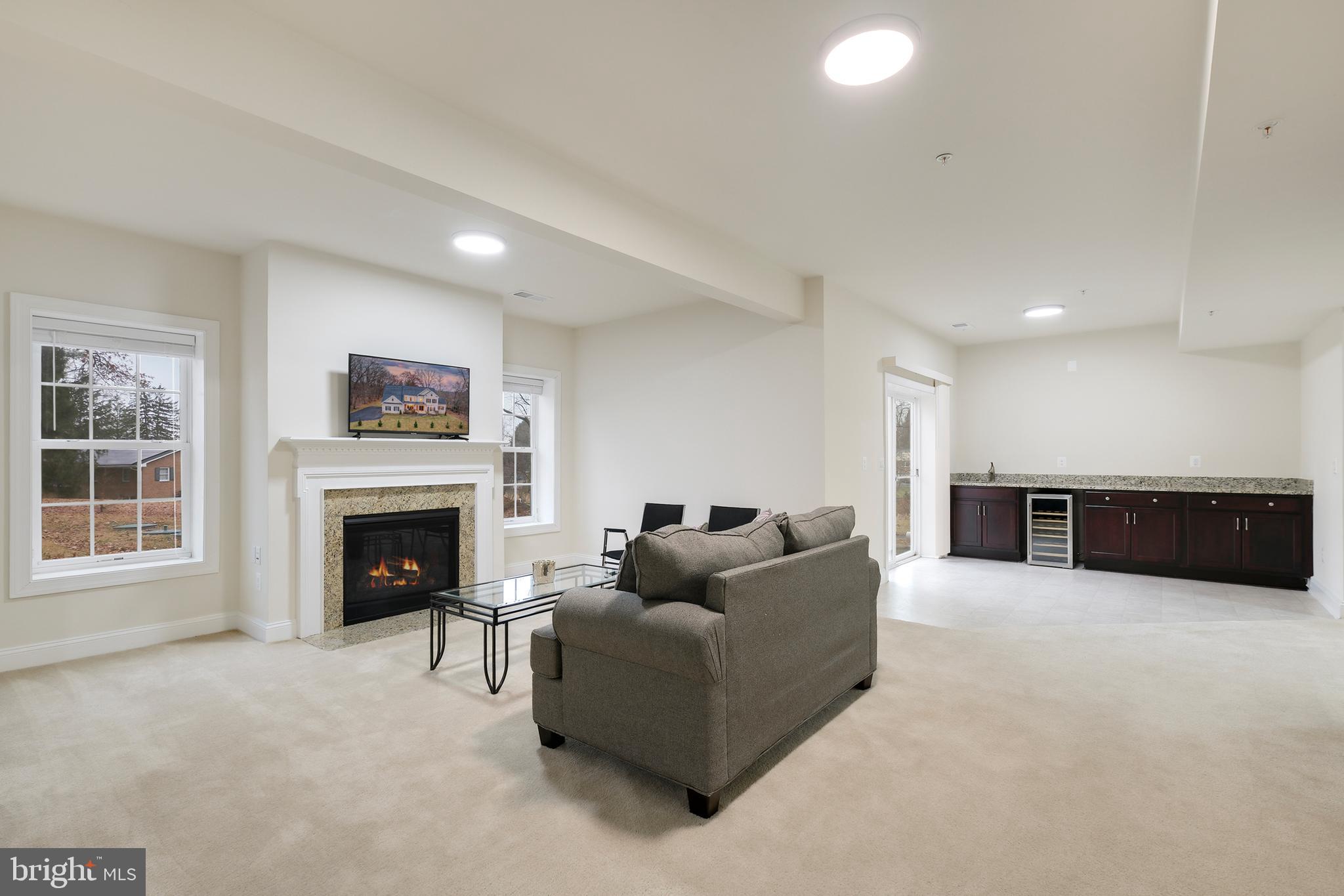 DARNESTOWN OUTSIDE - Residential