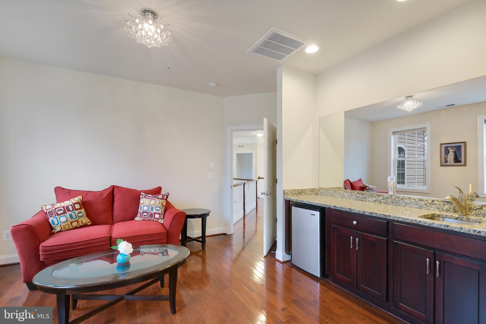 DARNESTOWN OUTSIDE - Residential