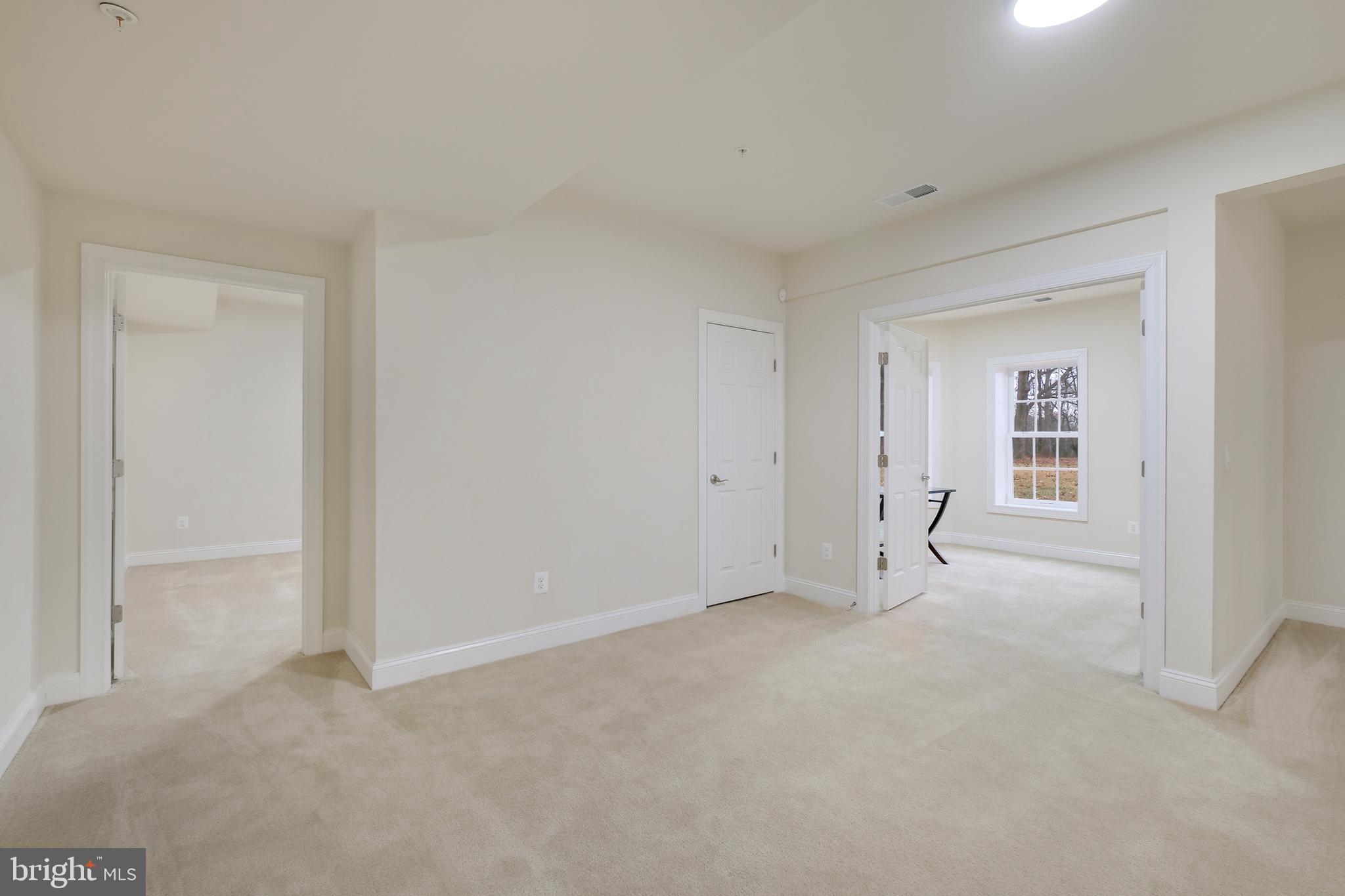 DARNESTOWN OUTSIDE - Residential