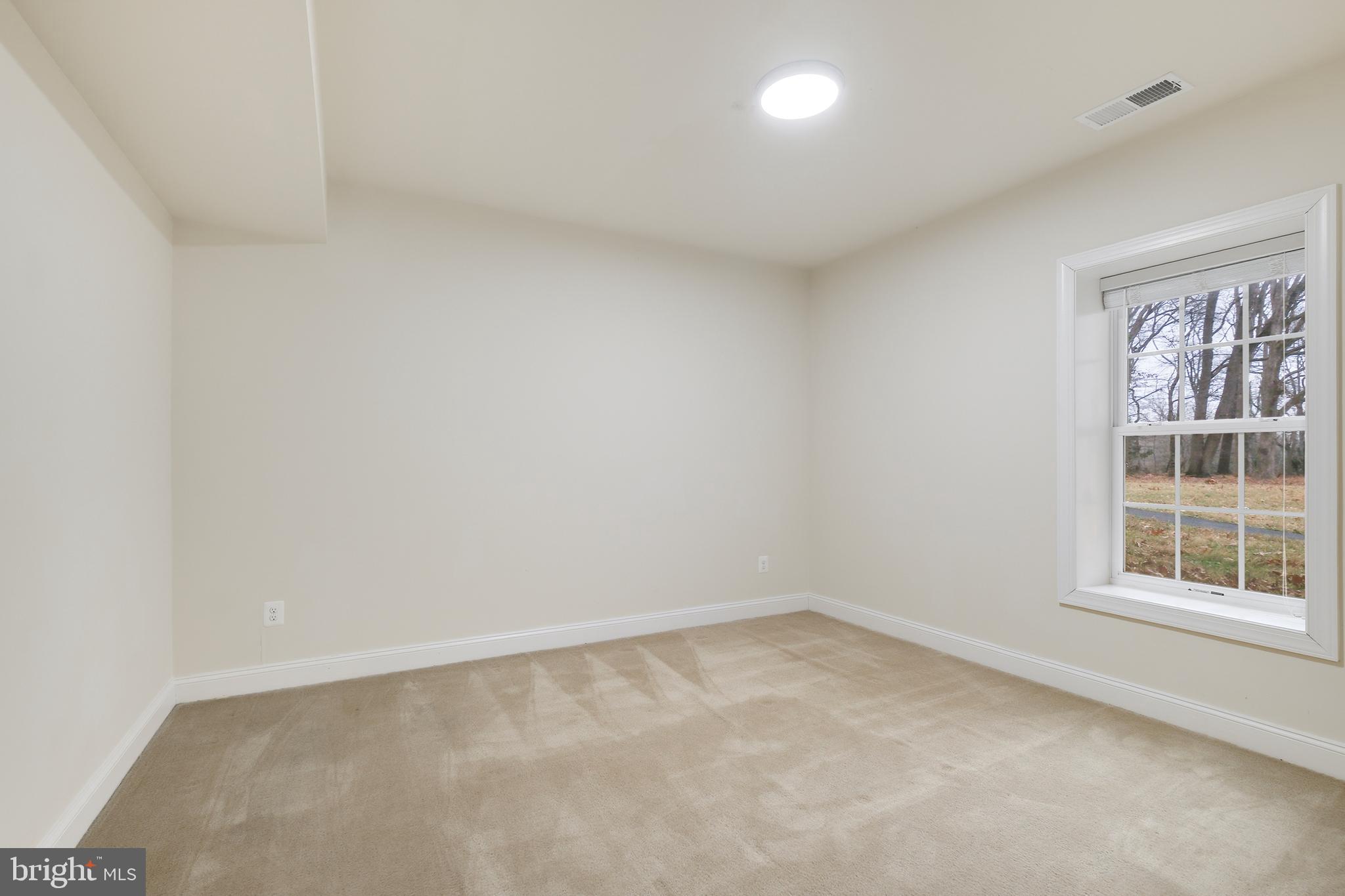 DARNESTOWN OUTSIDE - Residential