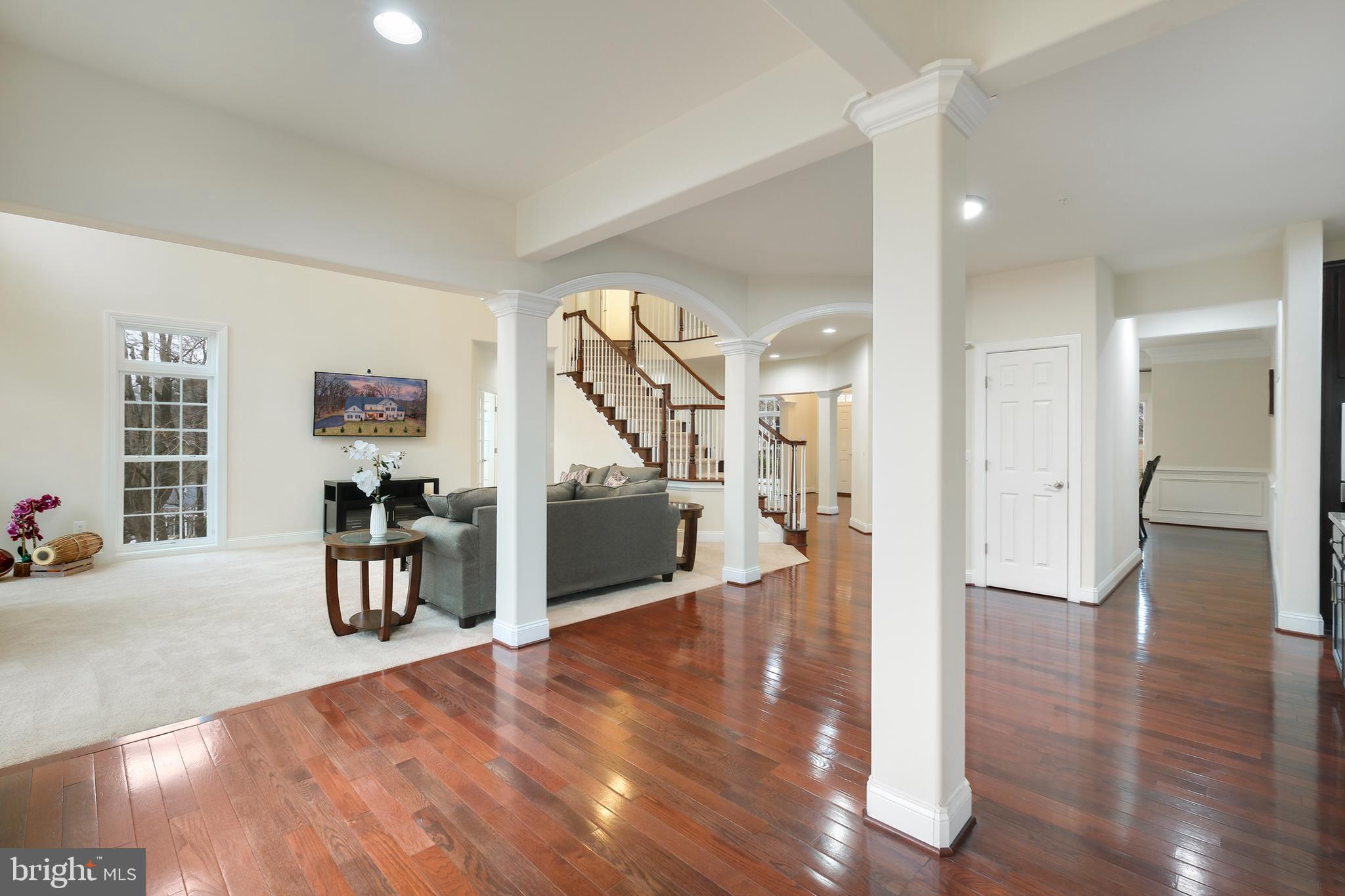 DARNESTOWN OUTSIDE - Residential