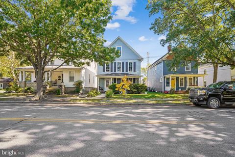 Photo of 202 S Aurora Street, EASTON, MD 21601 (MLS # MDTA2012204) Photo of 202 S Aurora Street, EASTON, MD 21601 (MLS # MDTA2012204)