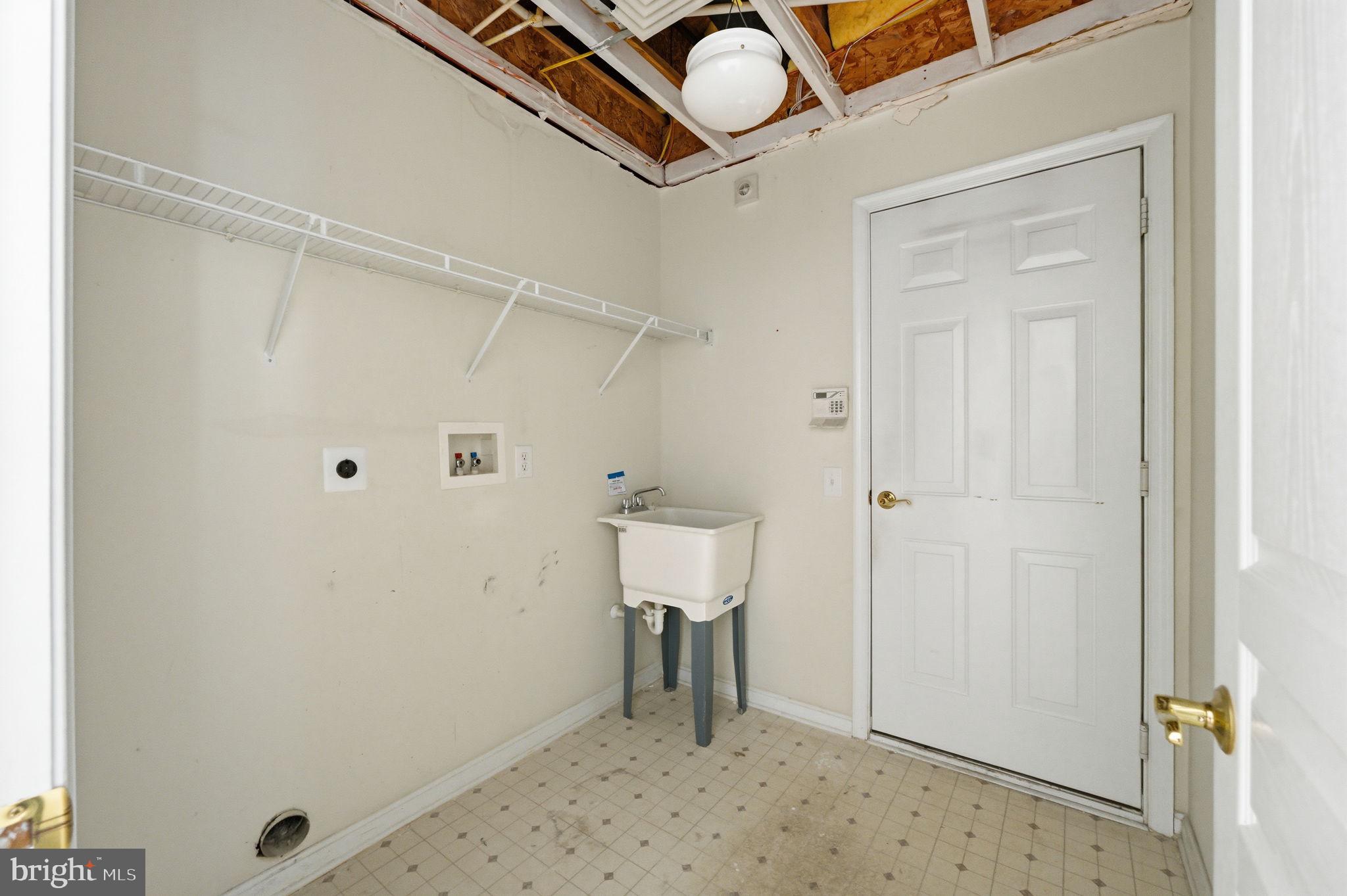 TRADITIONS AT LONG - Residential