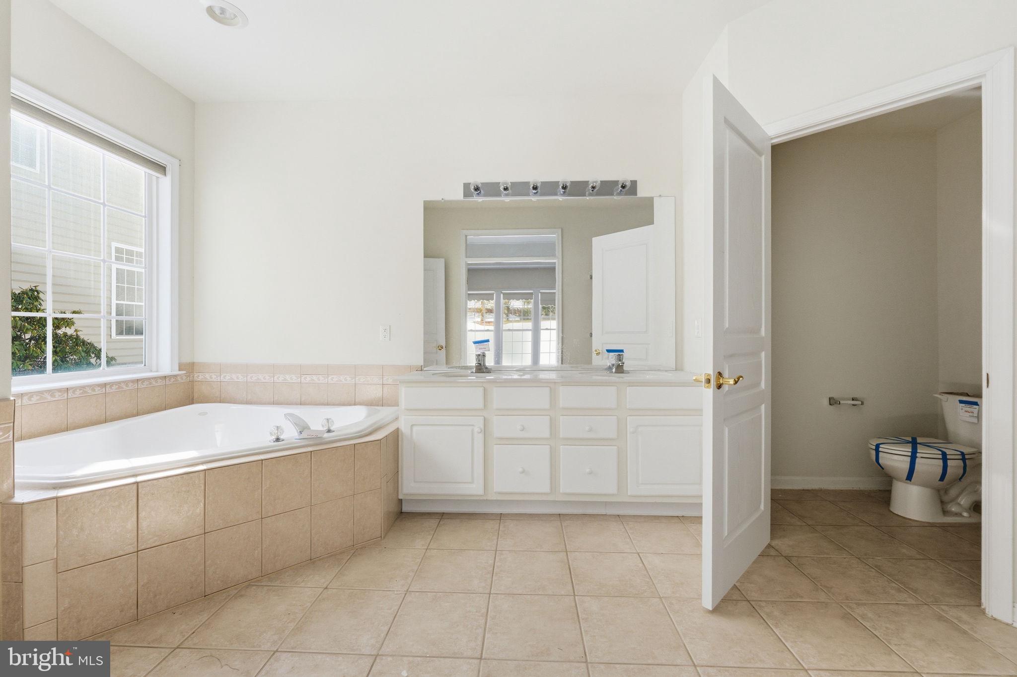 TRADITIONS AT LONG - Residential