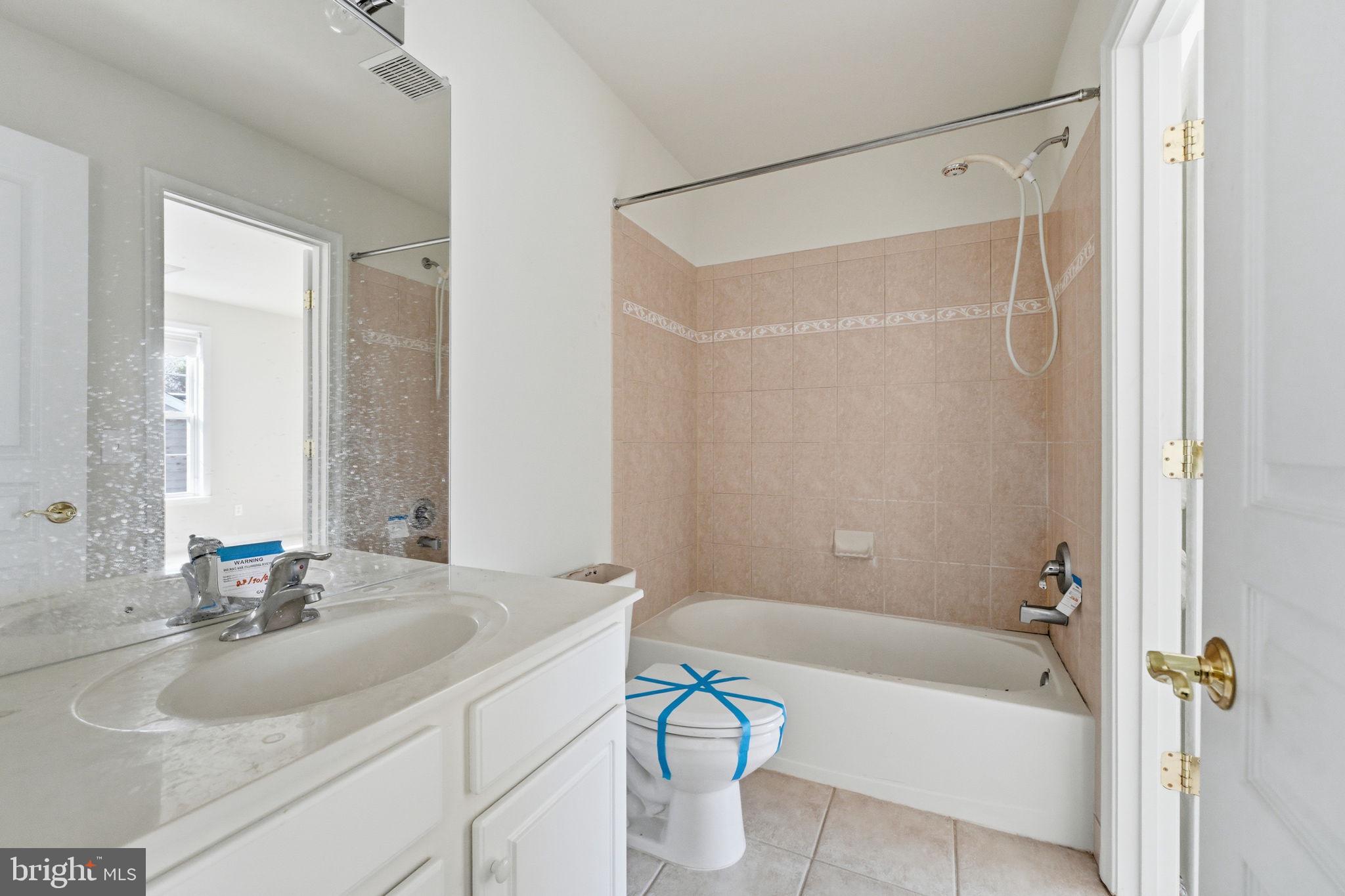 TRADITIONS AT LONG - Residential