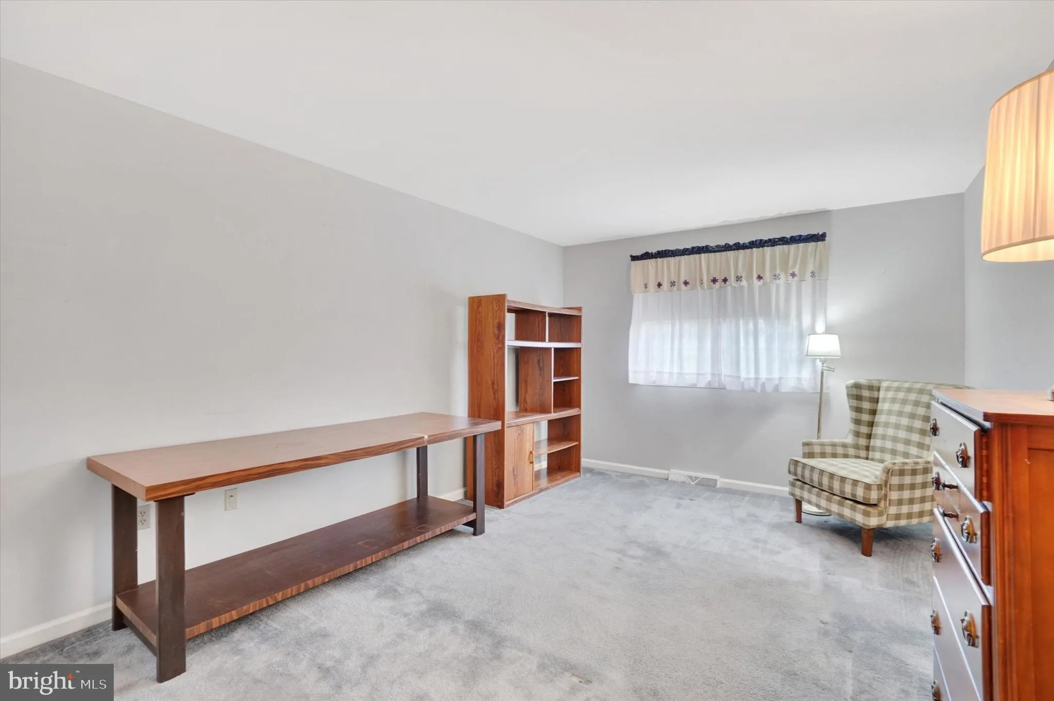 York, Pennsylvania 17408, United States, 3 Bedrooms Bedrooms, ,2 BathroomsBathrooms,Residential,Pending,216324