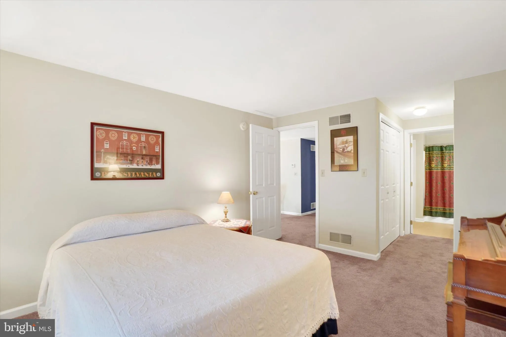 York, Pennsylvania 17408, United States, 3 Bedrooms Bedrooms, ,2 BathroomsBathrooms,Residential,Pending,216324