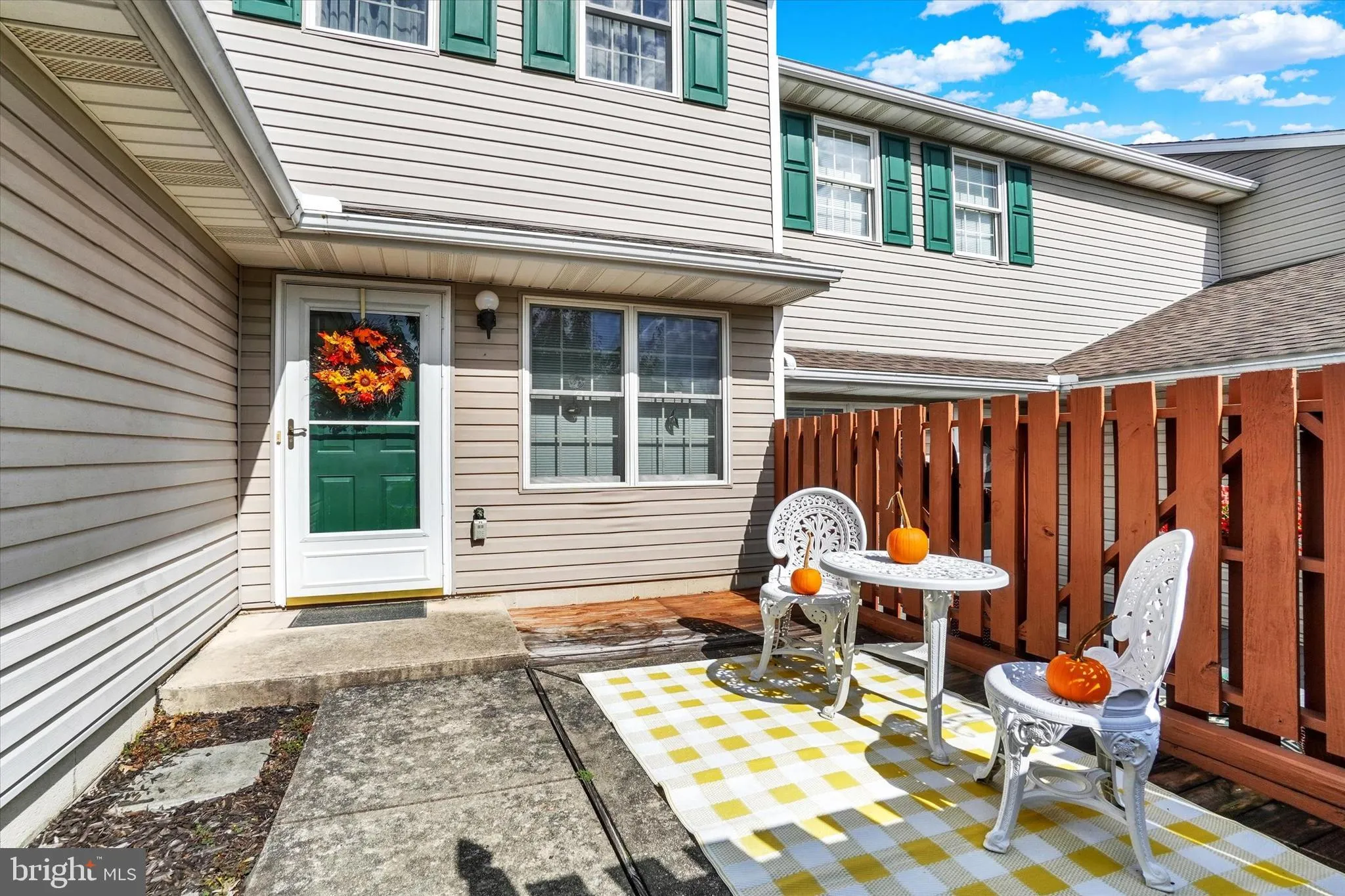 York, Pennsylvania 17408, United States, 3 Bedrooms Bedrooms, ,2 BathroomsBathrooms,Residential,Pending,216324