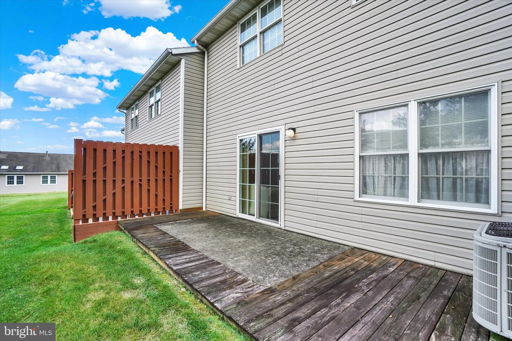 York, Pennsylvania 17408, United States, 3 Bedrooms Bedrooms, ,2 BathroomsBathrooms,Residential,Pending,216324