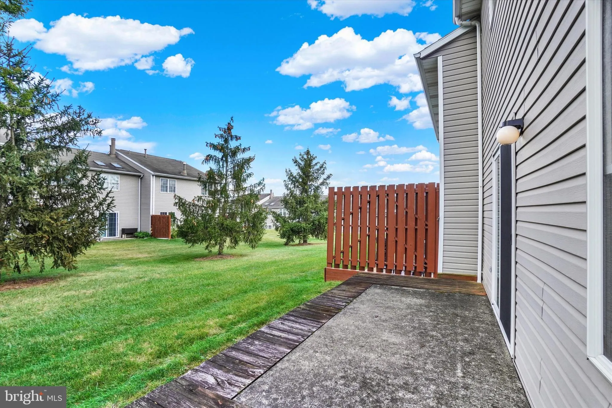 York, Pennsylvania 17408, United States, 3 Bedrooms Bedrooms, ,2 BathroomsBathrooms,Residential,Pending,216324