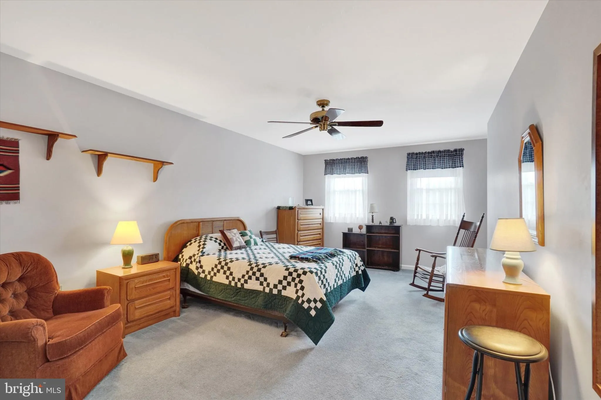 York, Pennsylvania 17408, United States, 3 Bedrooms Bedrooms, ,2 BathroomsBathrooms,Residential,Pending,216324