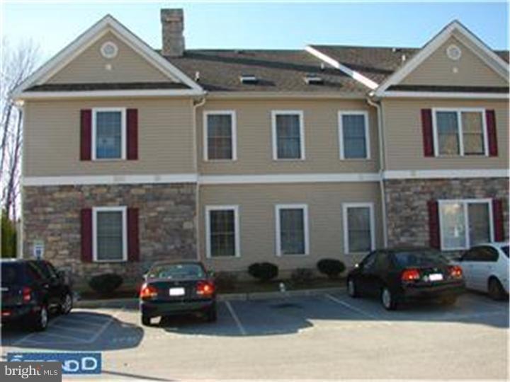 ROSE HILL ESTATES - Residential Lease