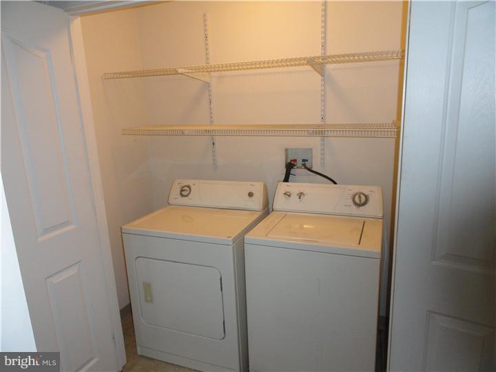 ROSE HILL ESTATES - Residential Lease