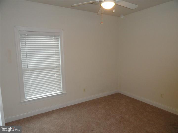 ROSE HILL ESTATES - Residential Lease