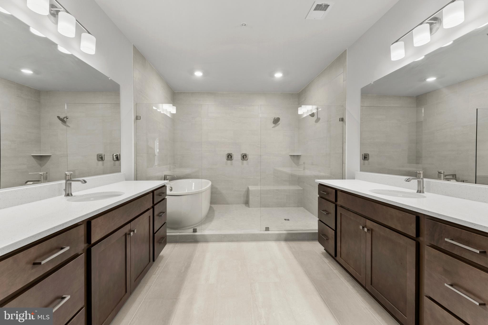 POTOMAC OVERLOOK - Residential