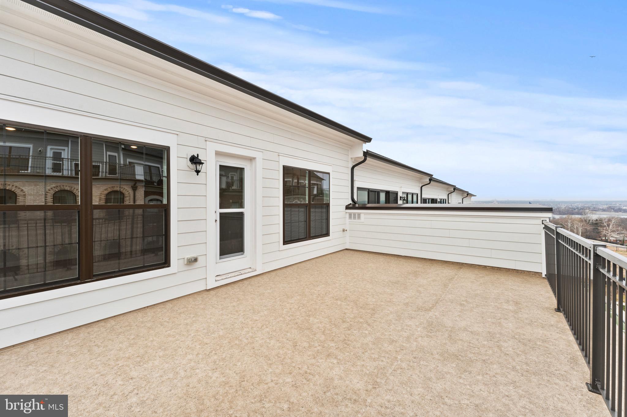 POTOMAC OVERLOOK - Residential