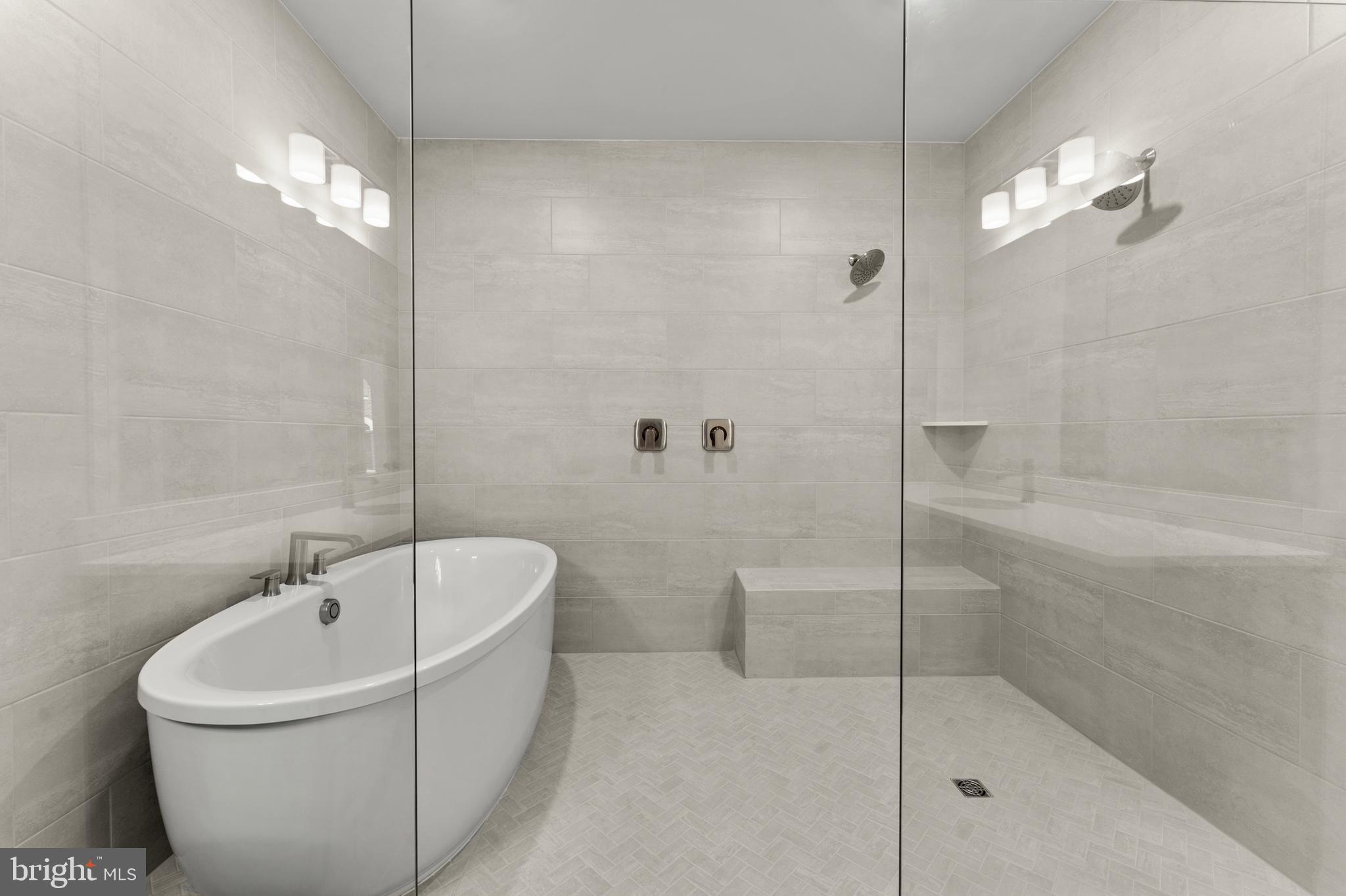 POTOMAC OVERLOOK - Residential