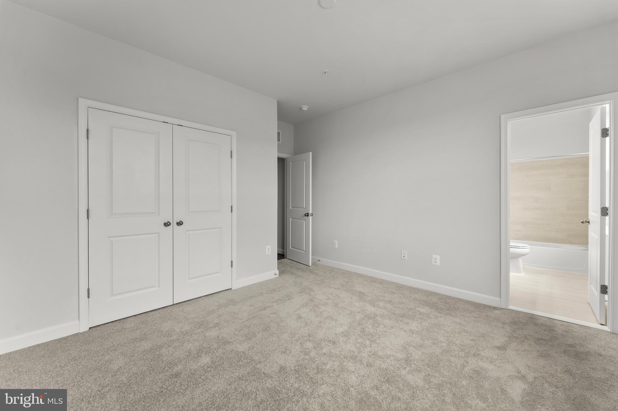 POTOMAC OVERLOOK - Residential