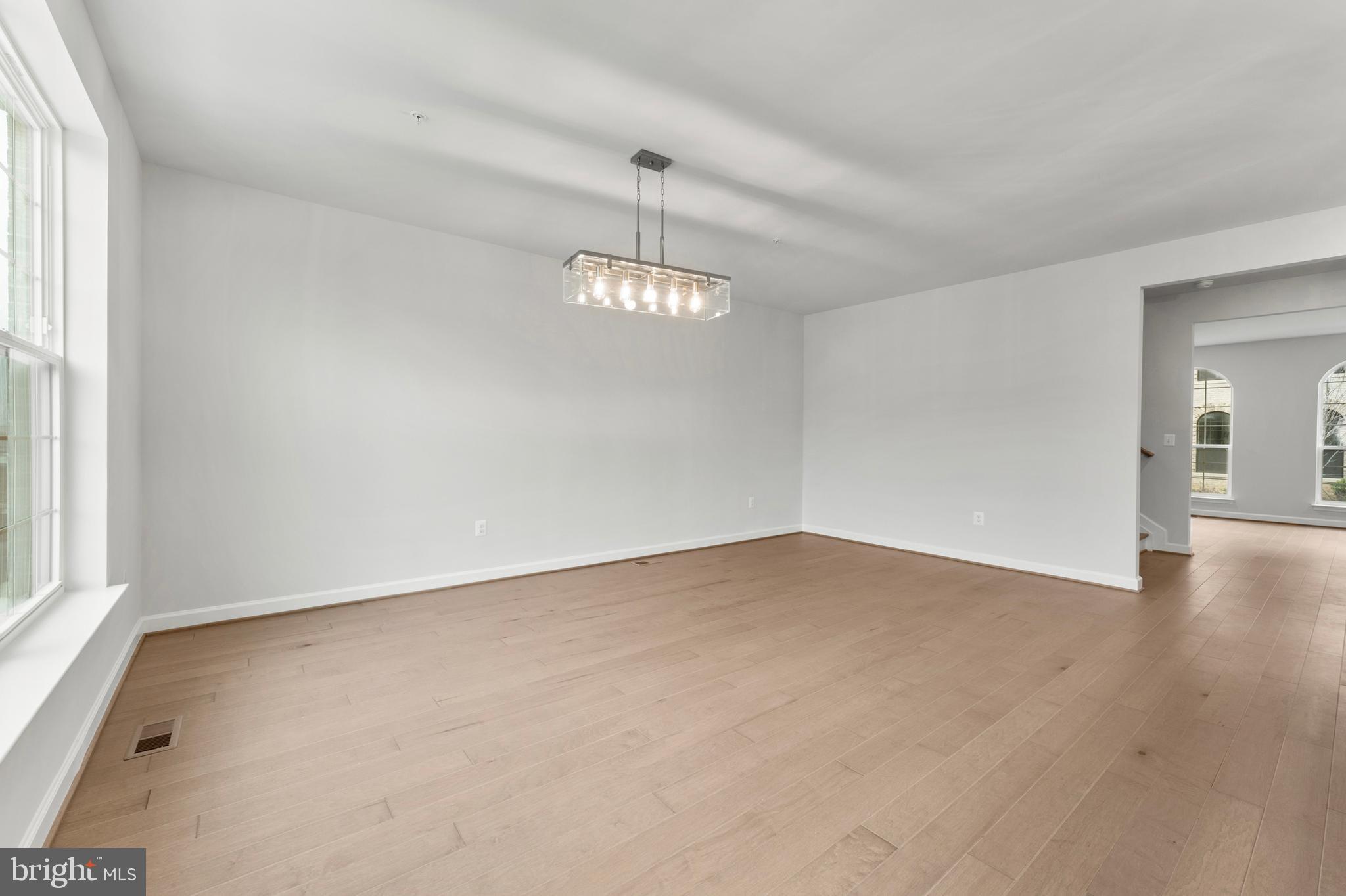 POTOMAC OVERLOOK - Residential