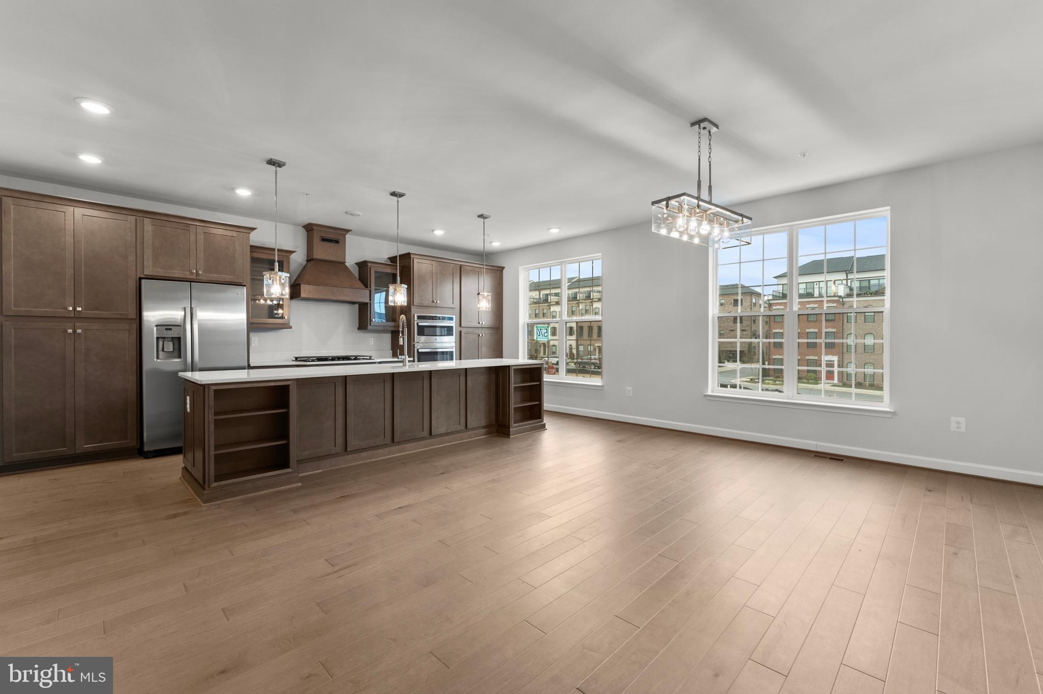 POTOMAC OVERLOOK - Residential