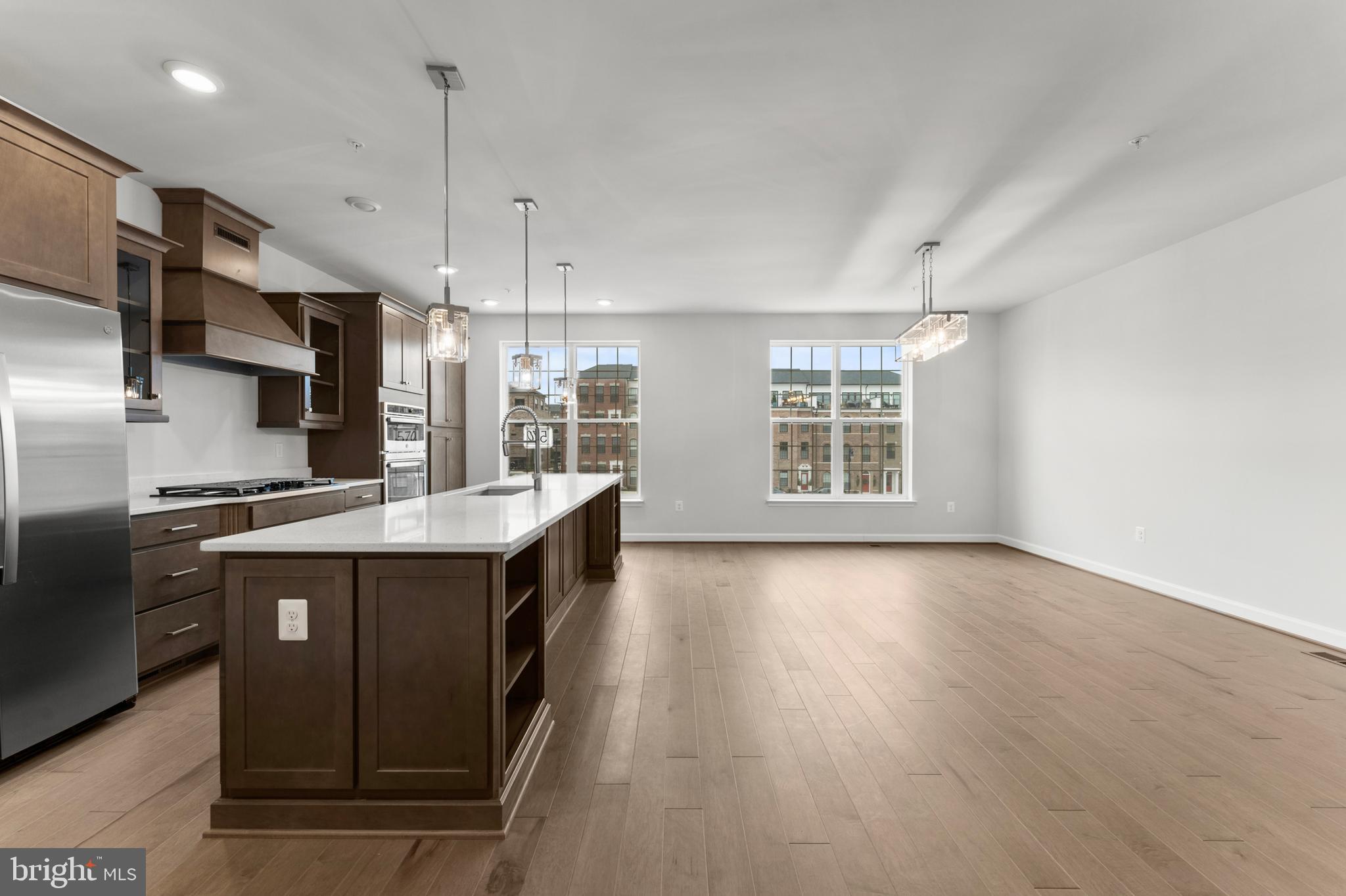 POTOMAC OVERLOOK - Residential