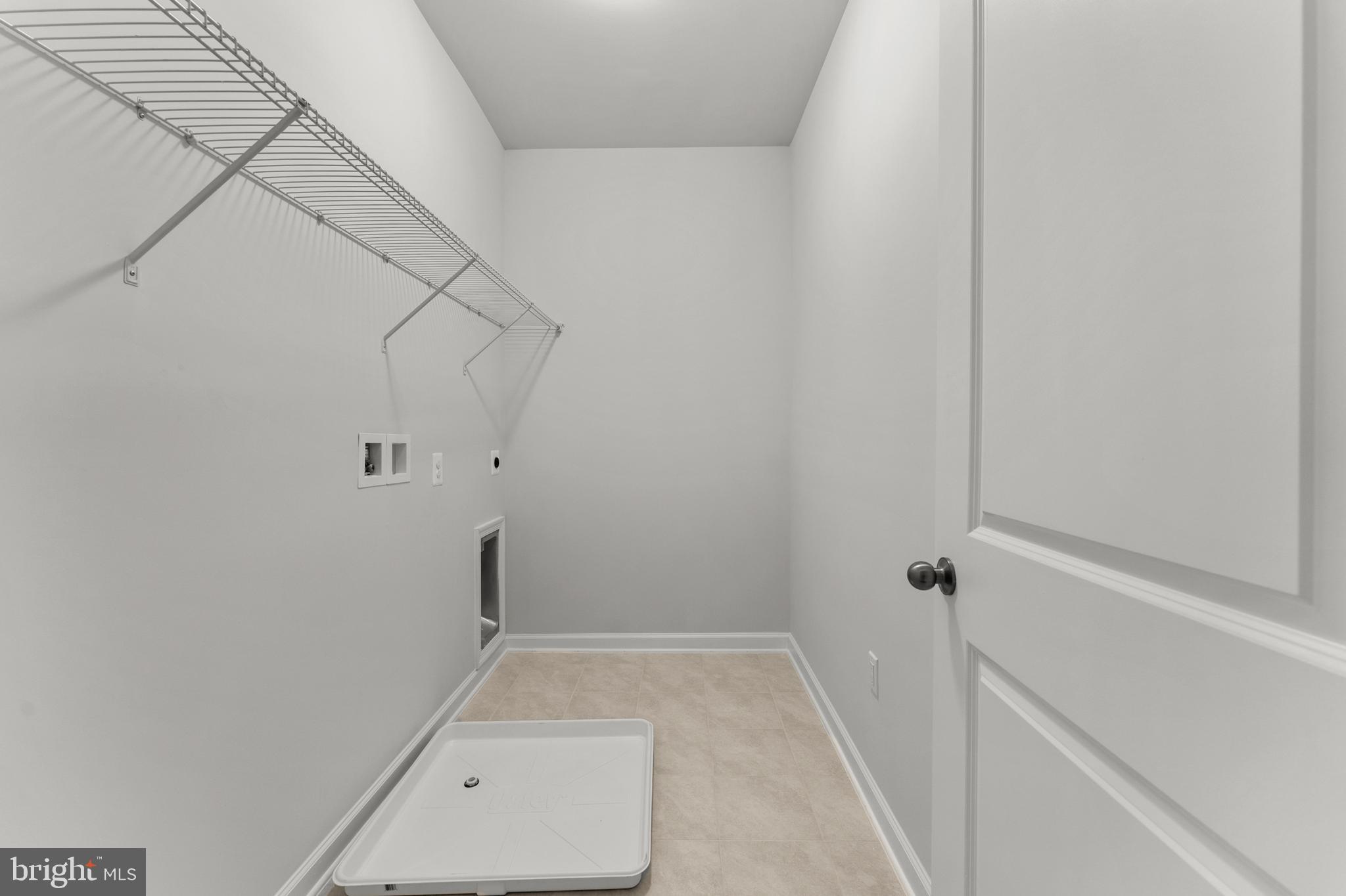 POTOMAC OVERLOOK - Residential