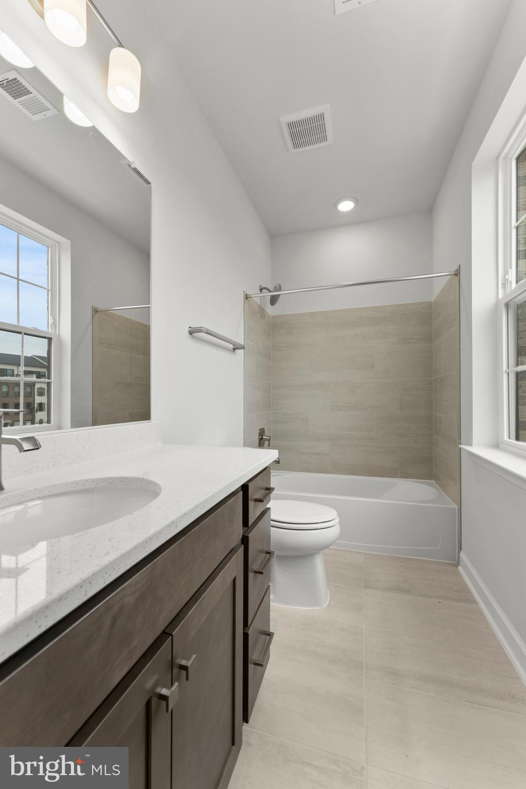 POTOMAC OVERLOOK - Residential