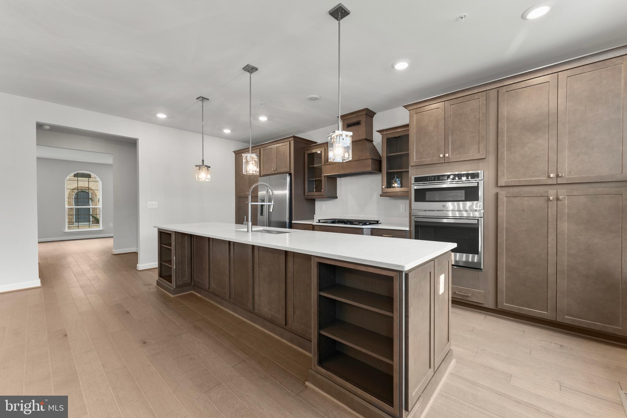 POTOMAC OVERLOOK - Residential