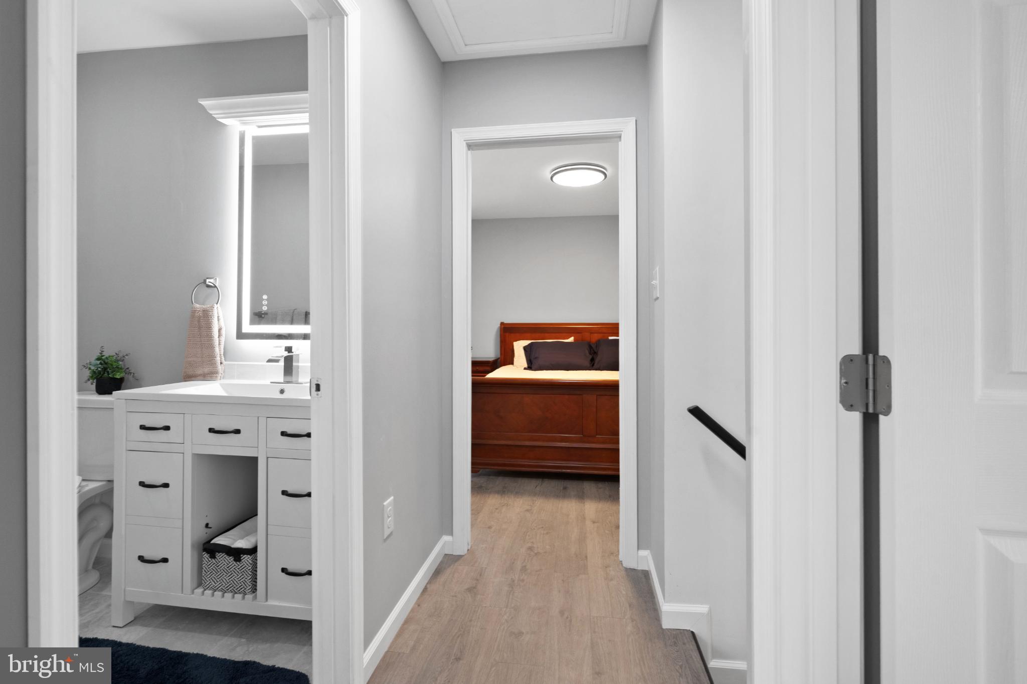 EARL ACRES - Residential