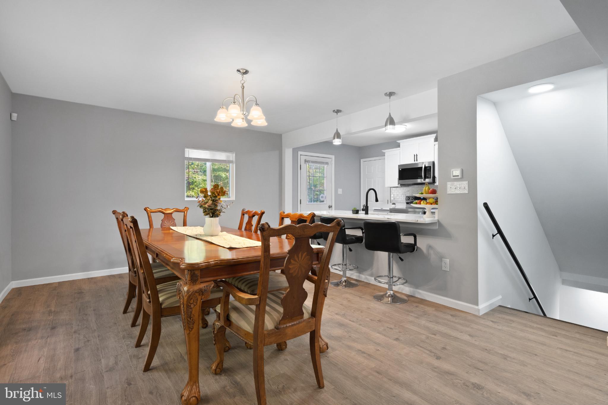 EARL ACRES - Residential