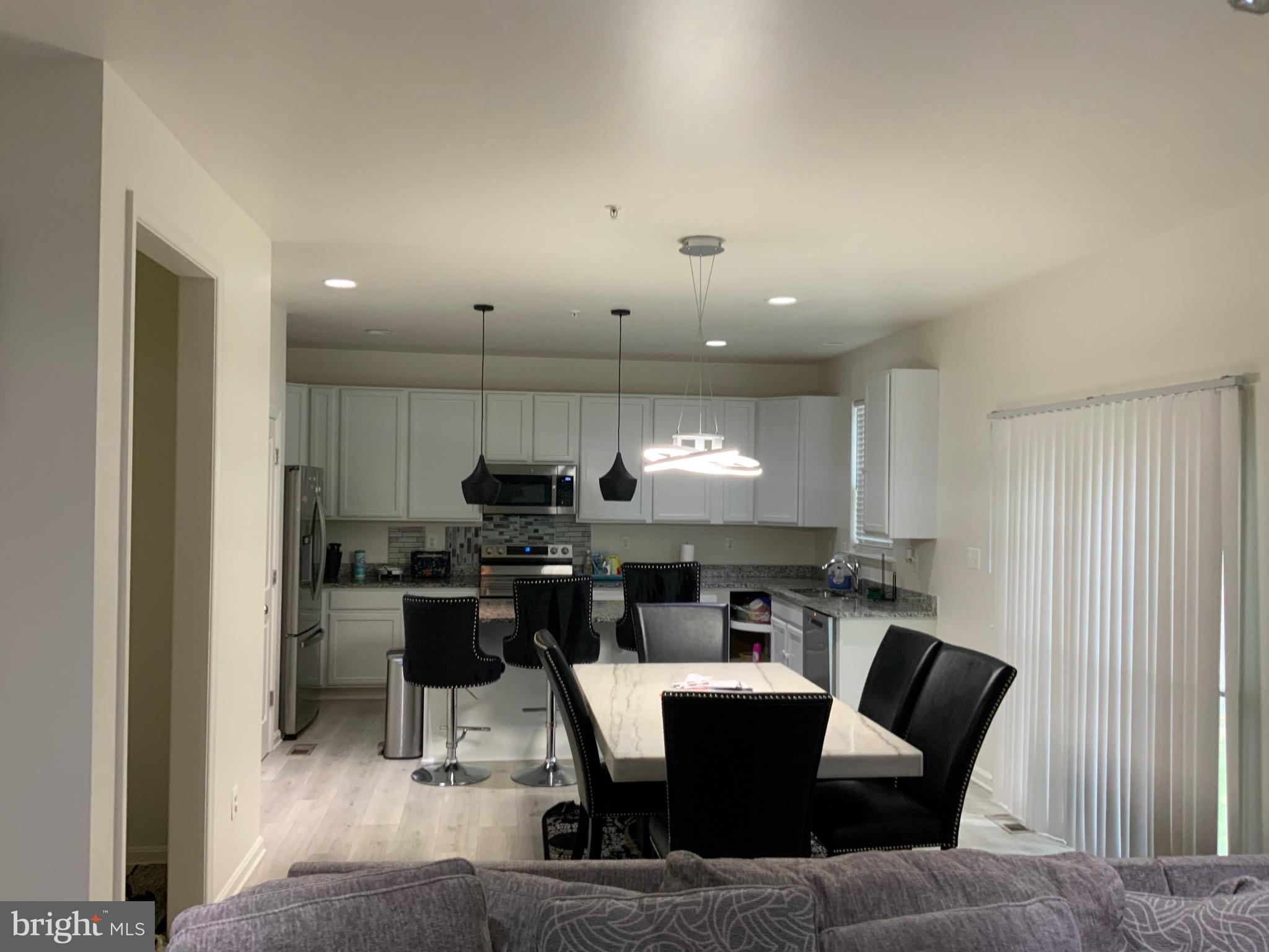 FOREST OAKS - Residential