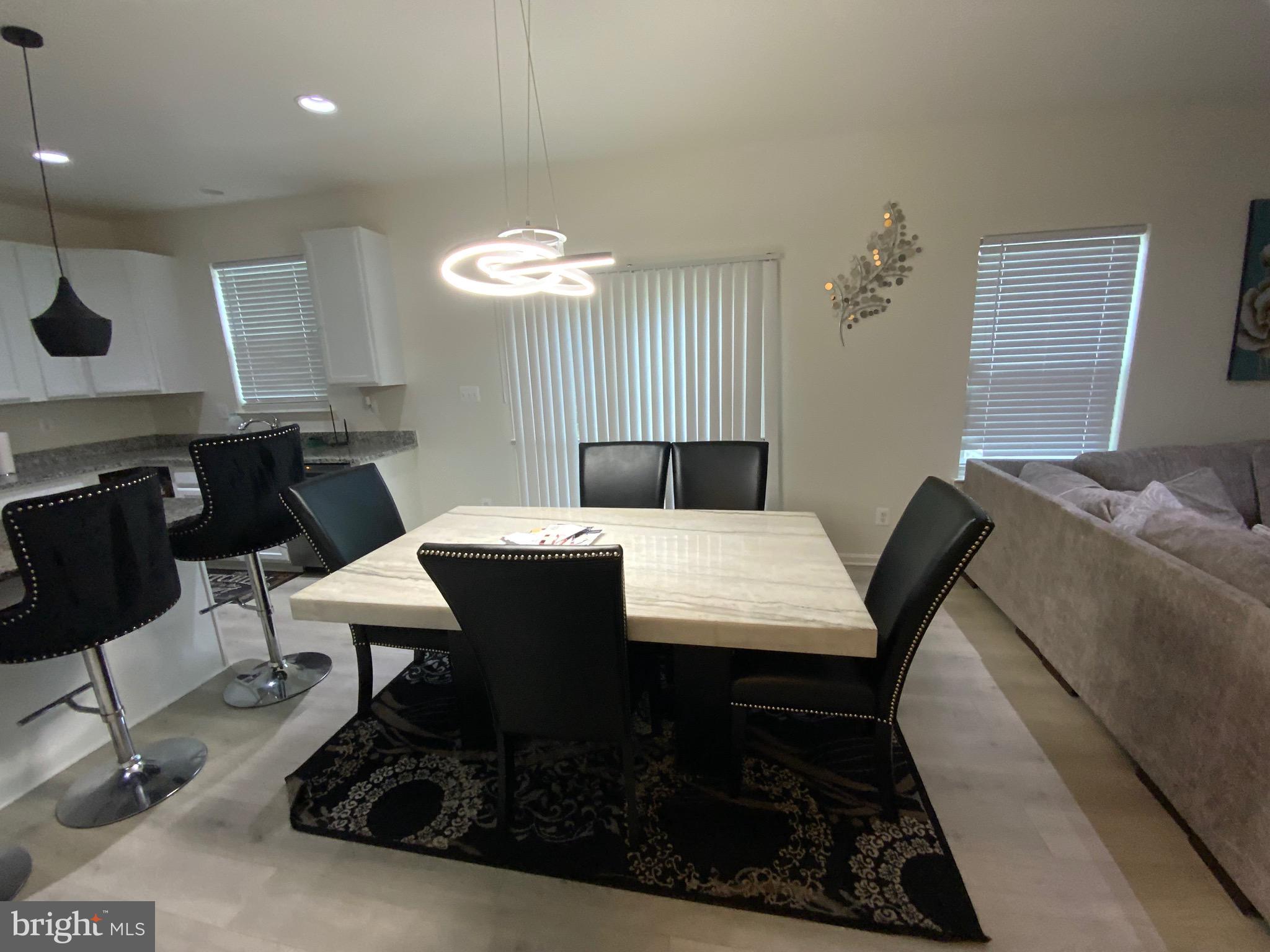 FOREST OAKS - Residential