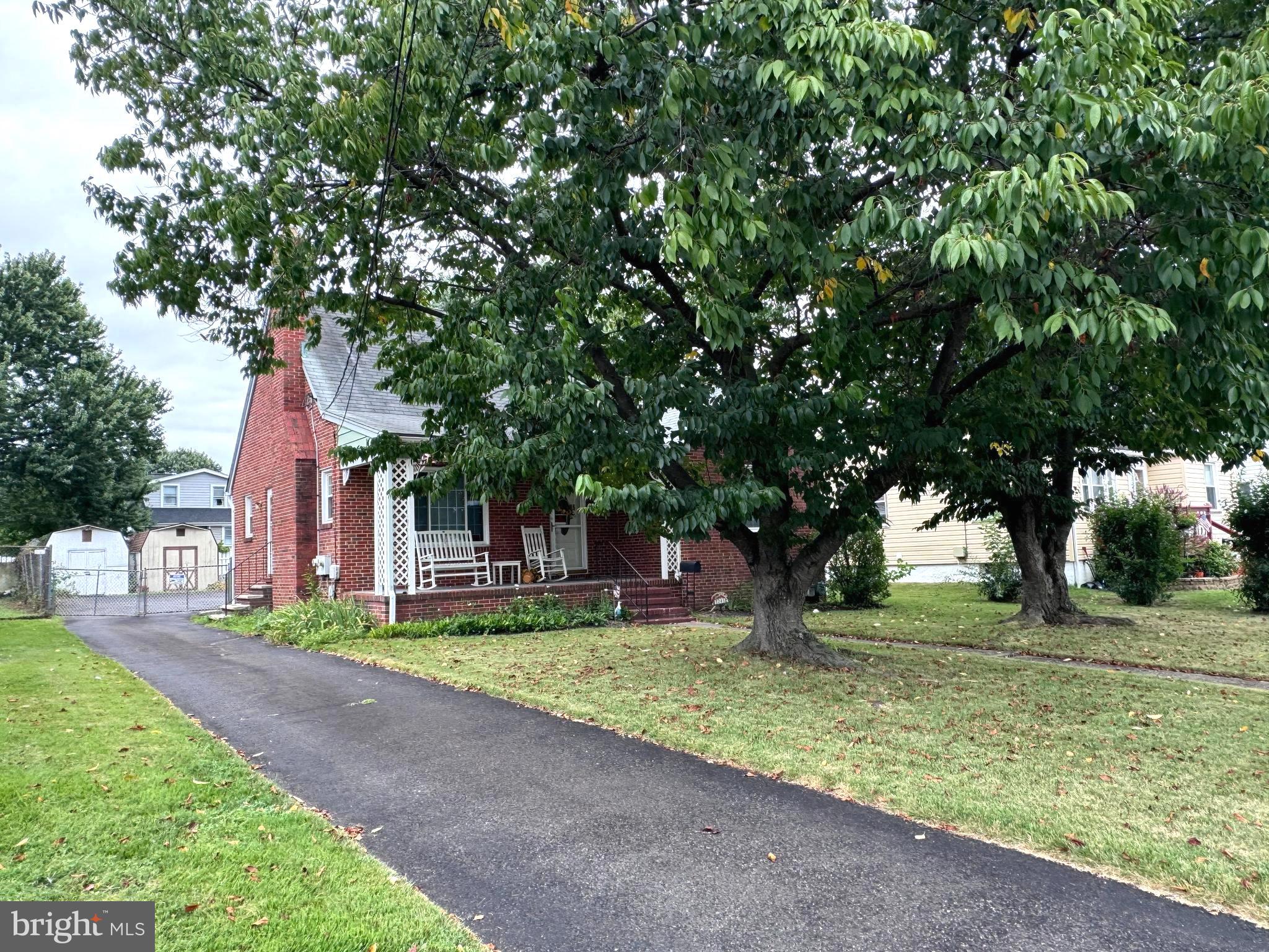 LINDEN HEIGHTS - Residential Income