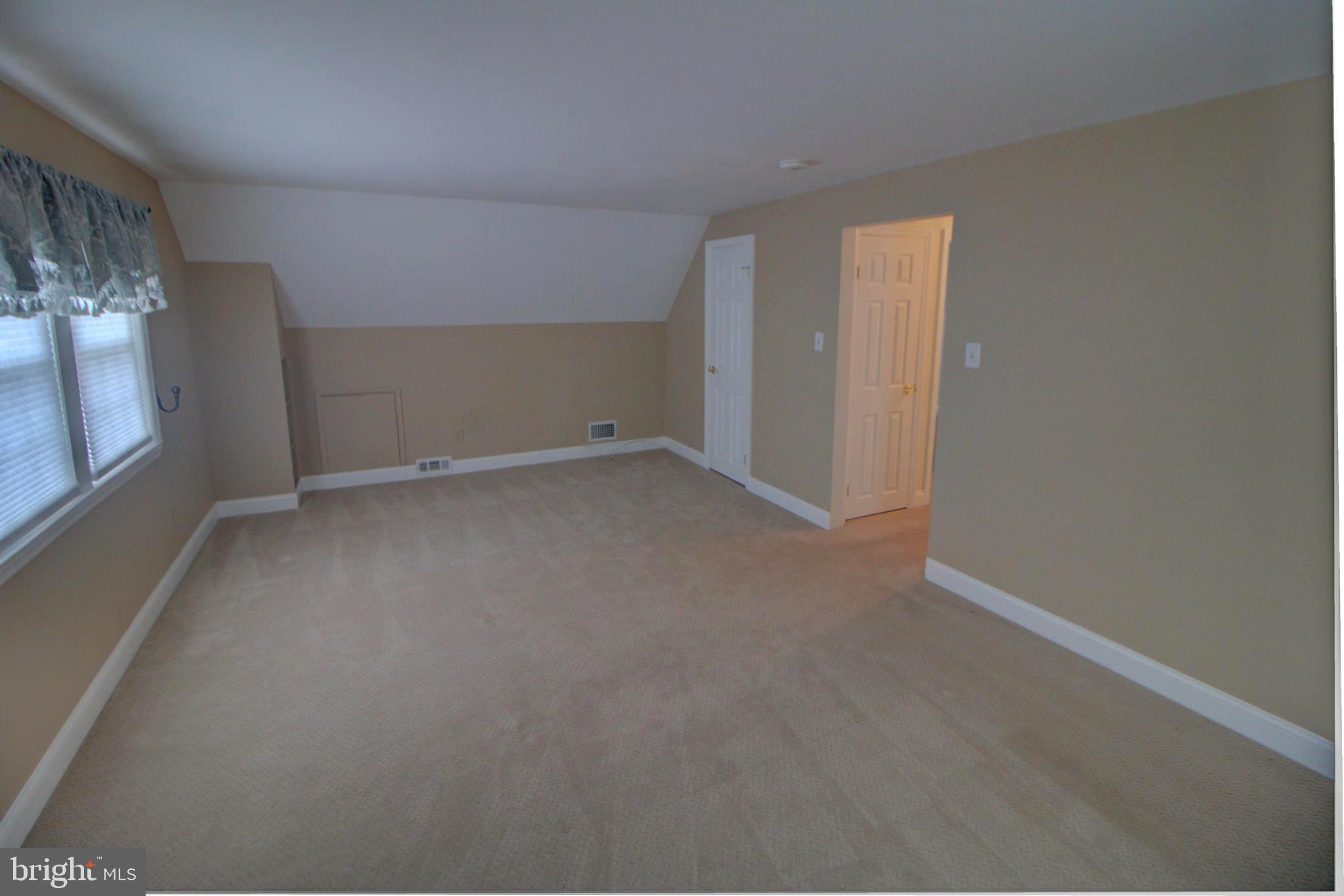 LINDEN HEIGHTS - Residential Income