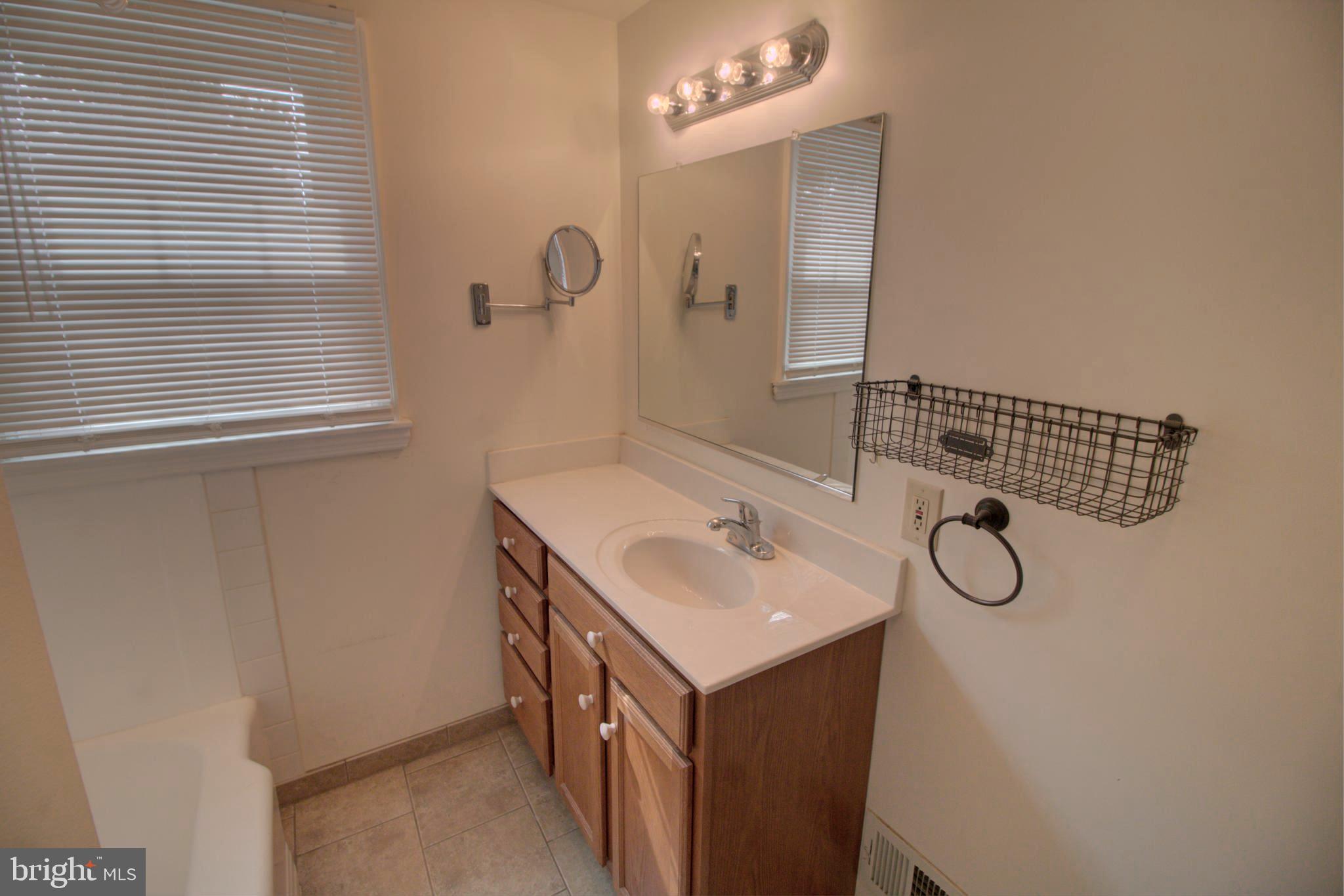 LINDEN HEIGHTS - Residential Income