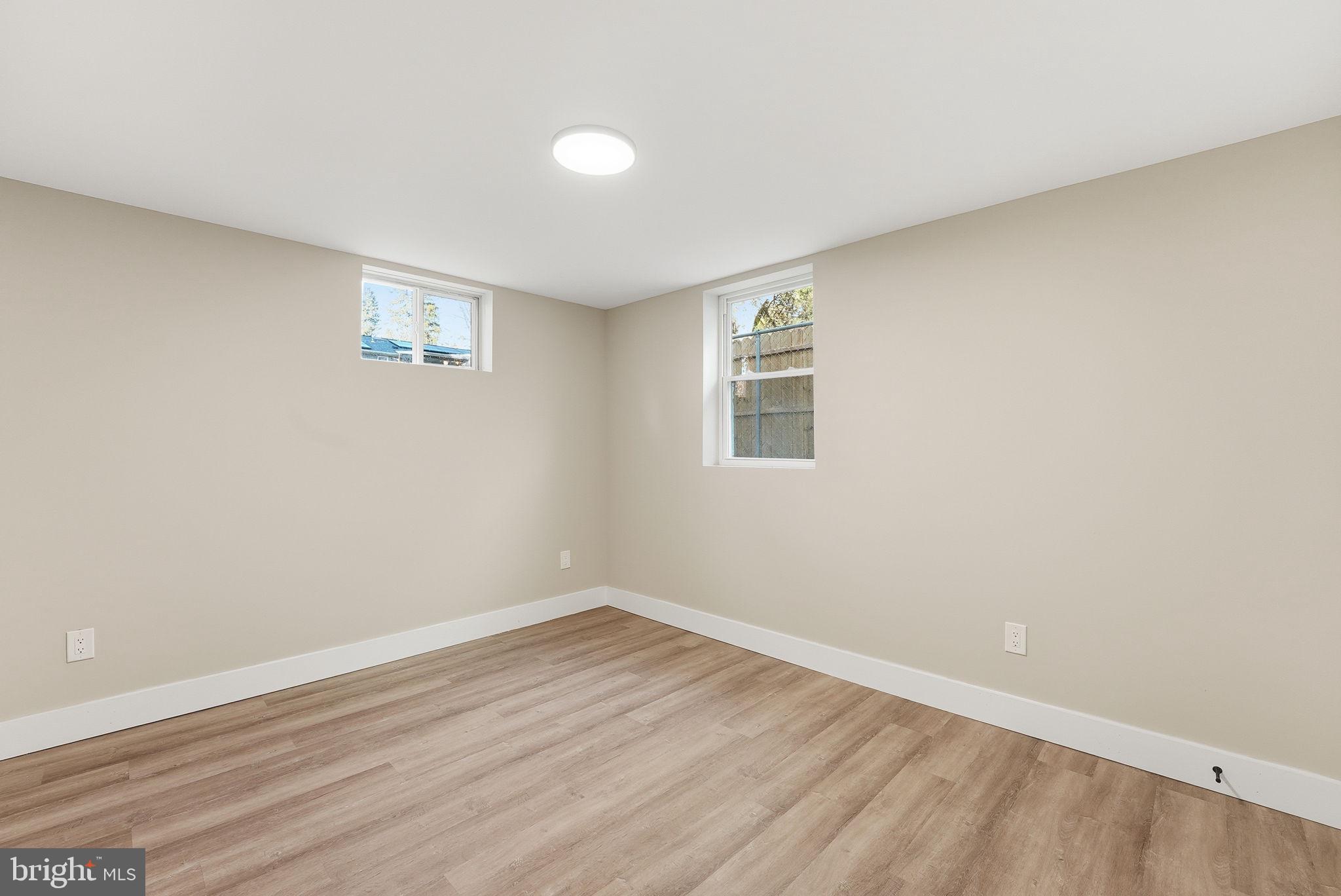 RIVERDALE HEIGHTS - Residential