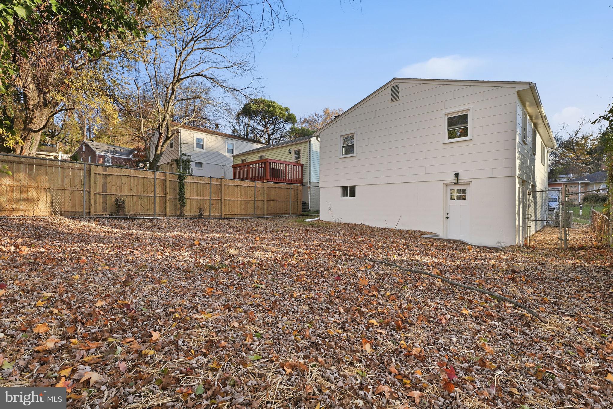 RIVERDALE HEIGHTS - Residential