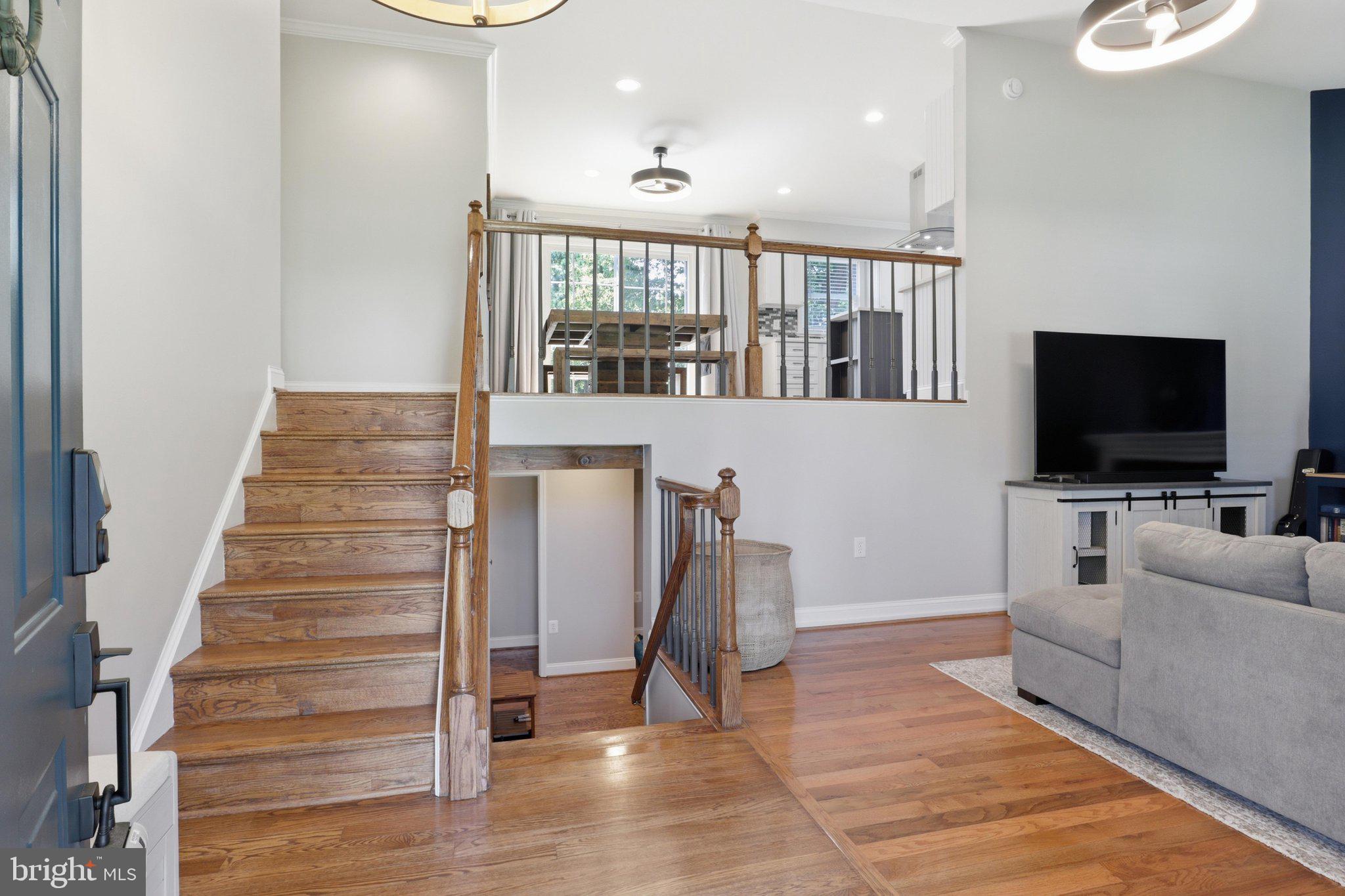 7685 GREEN GARLAND DRIVE