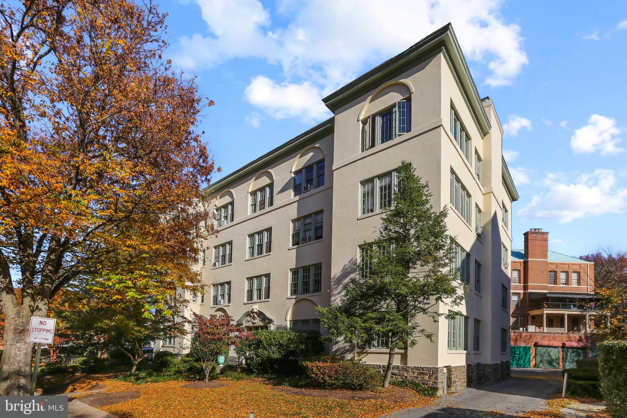 TUSCANY-CANTERBURY - Residential