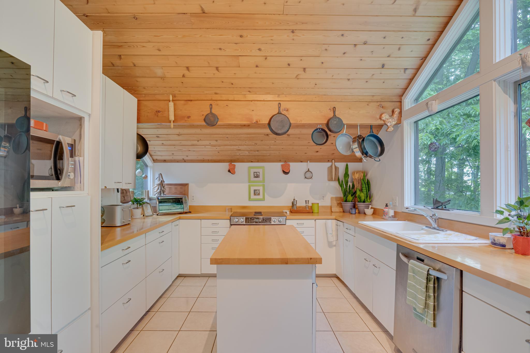 RHODES DEVELOPMENT - Residential