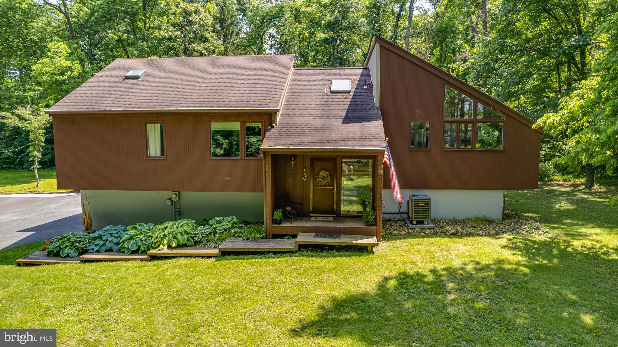 Get ready to fall in love with this beautiful home located at 732 Uvilla Road in the highly sought-after Rhodes Development of Harpers Ferry. This spacious 2,600 sg ft residence offers the perfect blend of comfort and luxury nestled on a generous 3-acre lot.
Spanning 2,600 sqft, the home boasts four spacious bedrooms and three well-appointed bathrooms, making it perfect for families of all sizes.
The master bedroom, along with two other bedrooms, features heated floors ensuring comfort during those chilly months. The 3-acre lot provides ample space for outdoor activities.
With a two-car garage, this home meets all your storage and parking needs. The upcoming availability of this property presents a unique opportunity to own a beautiful home in the desirable Harpers Ferry area.
This gem won’t stay on the market for long! Give me a call to schedule your tour!