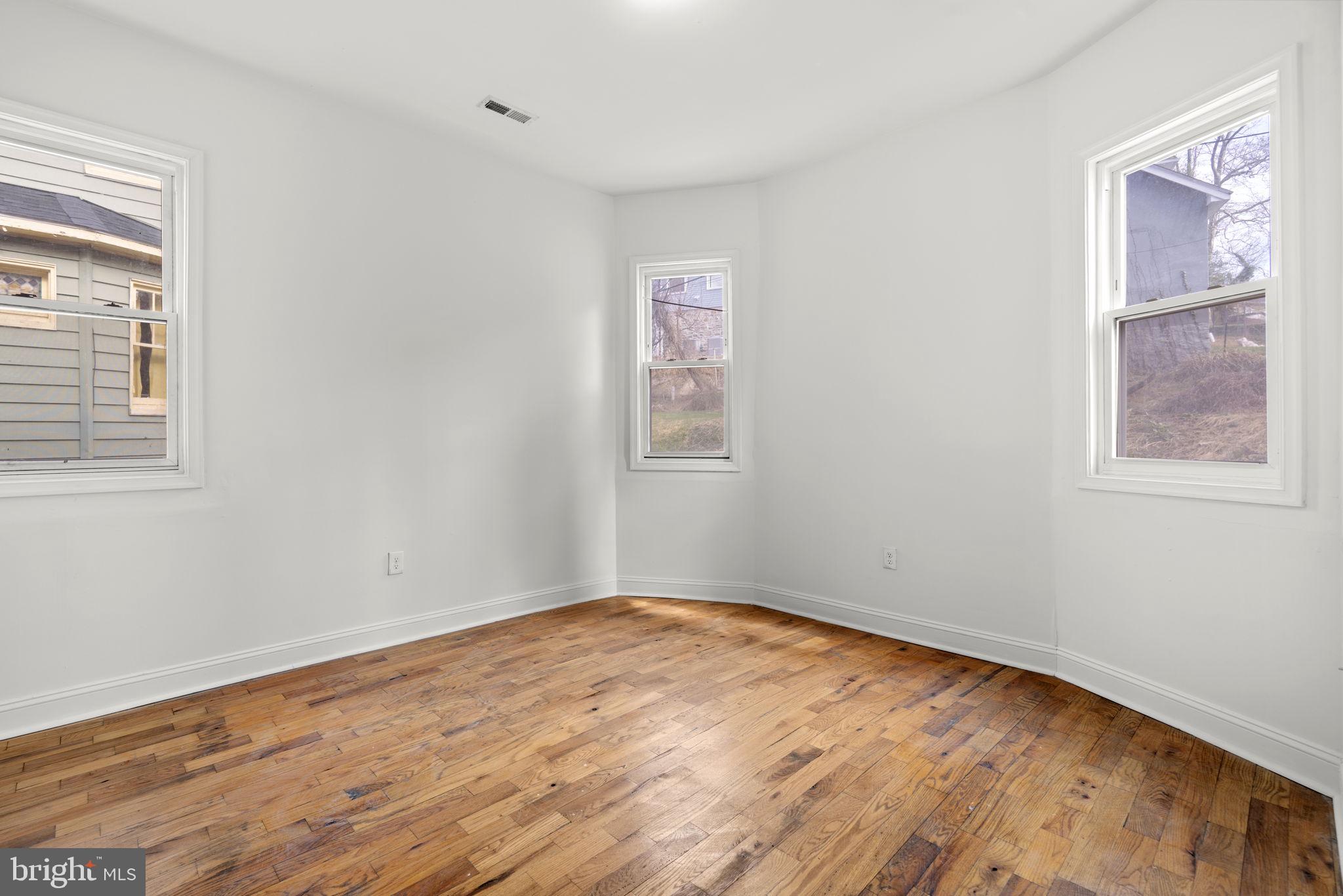 FAIRMOUNT PARK - Residential